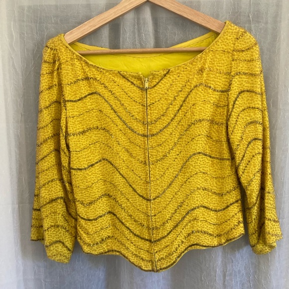 😍 Vtg Canary Yellow Silk & Beaded Top - Picture 3 of 11